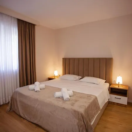 Apartmán Center *