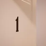 דירה Center *